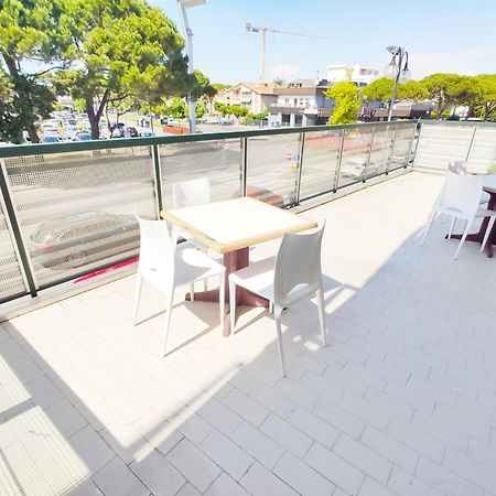 Quito - Dietro Piazza Mazzini - Immobil Relax Лидо ди Йезоло Екстериор снимка
