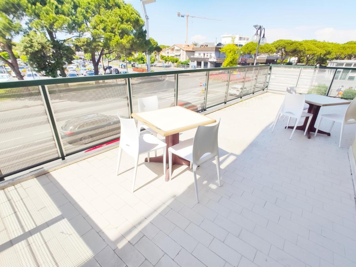 Quito - Dietro Piazza Mazzini - Immobil Relax Лидо ди Йезоло Екстериор снимка